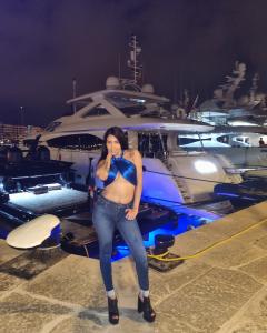 Chica busca chico en Ibiza: 