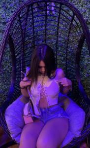 647637764: Chica busca chico en Cádiz