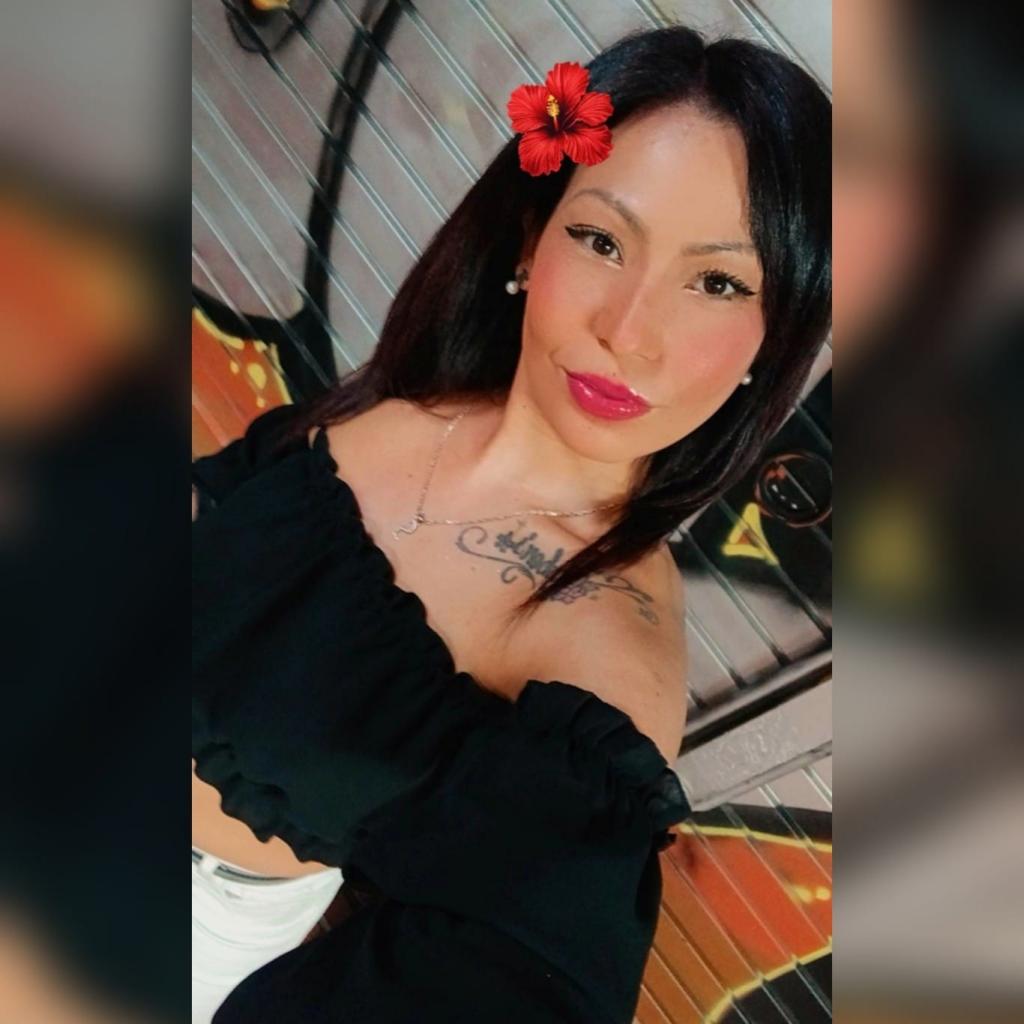 613891250: Chica busca chico en Barcelona