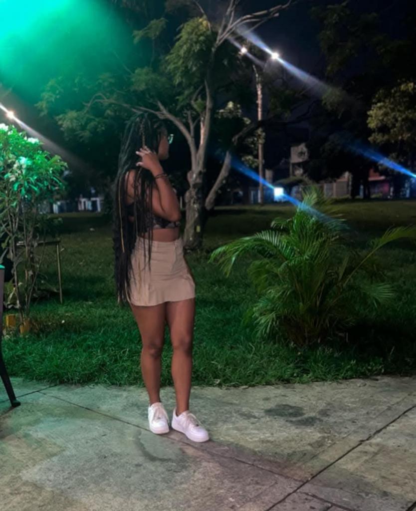 654534827: Travesti en Barcelona