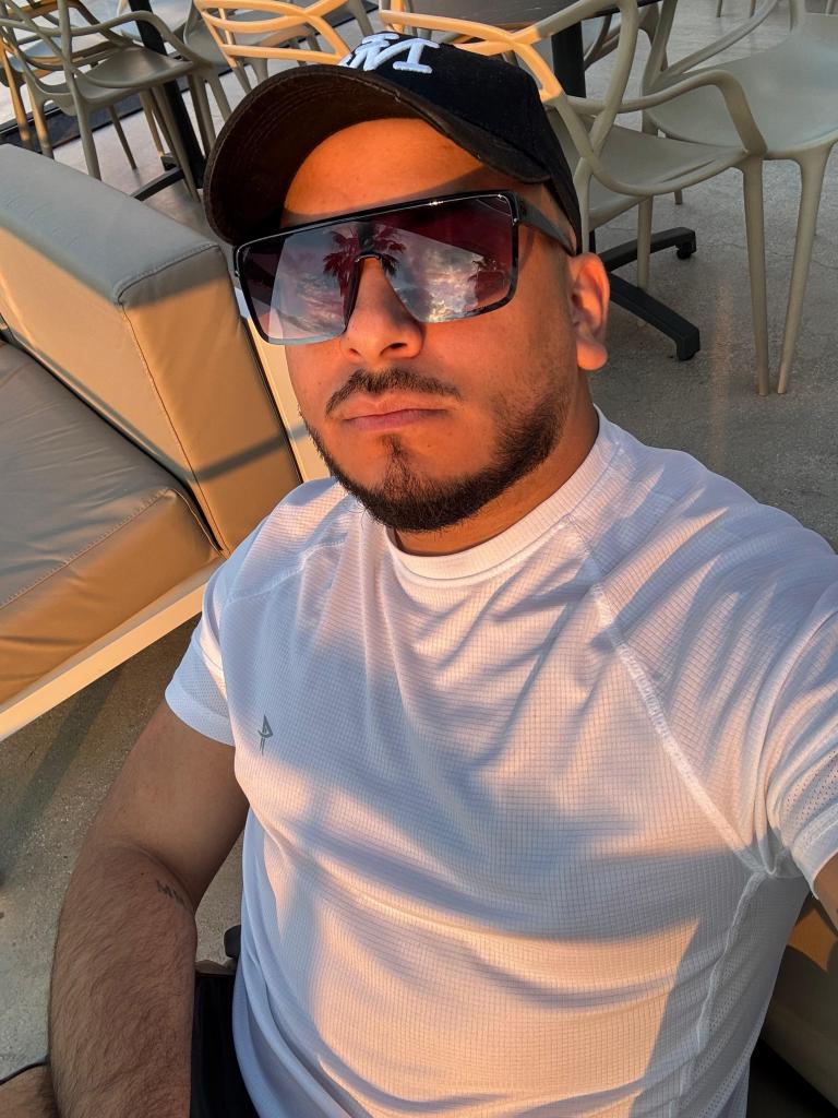 682318123: Chico busca chica en Alicante