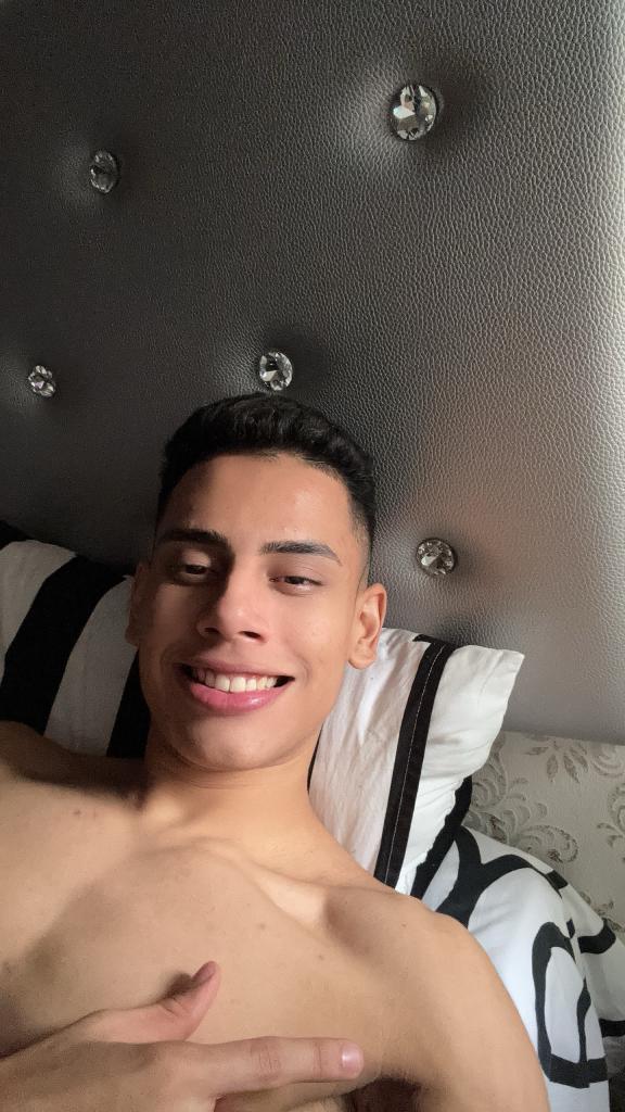 603580478: Chico busca chica en Zaragoza