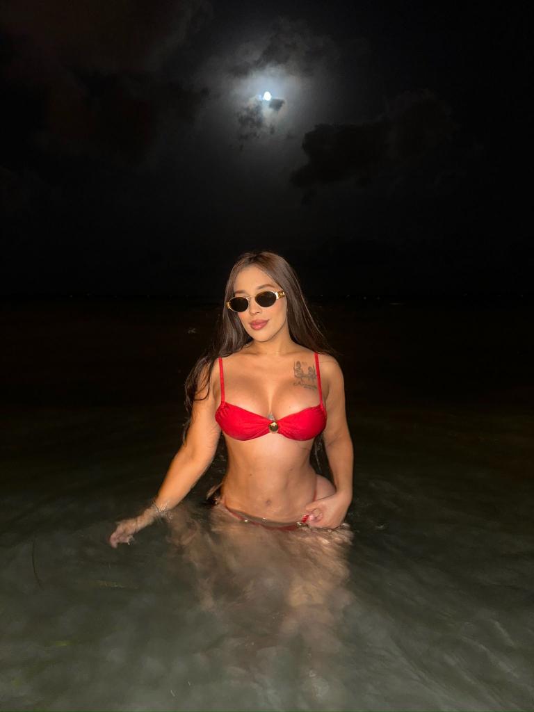 643243547: Chica busca chico en Tenerife