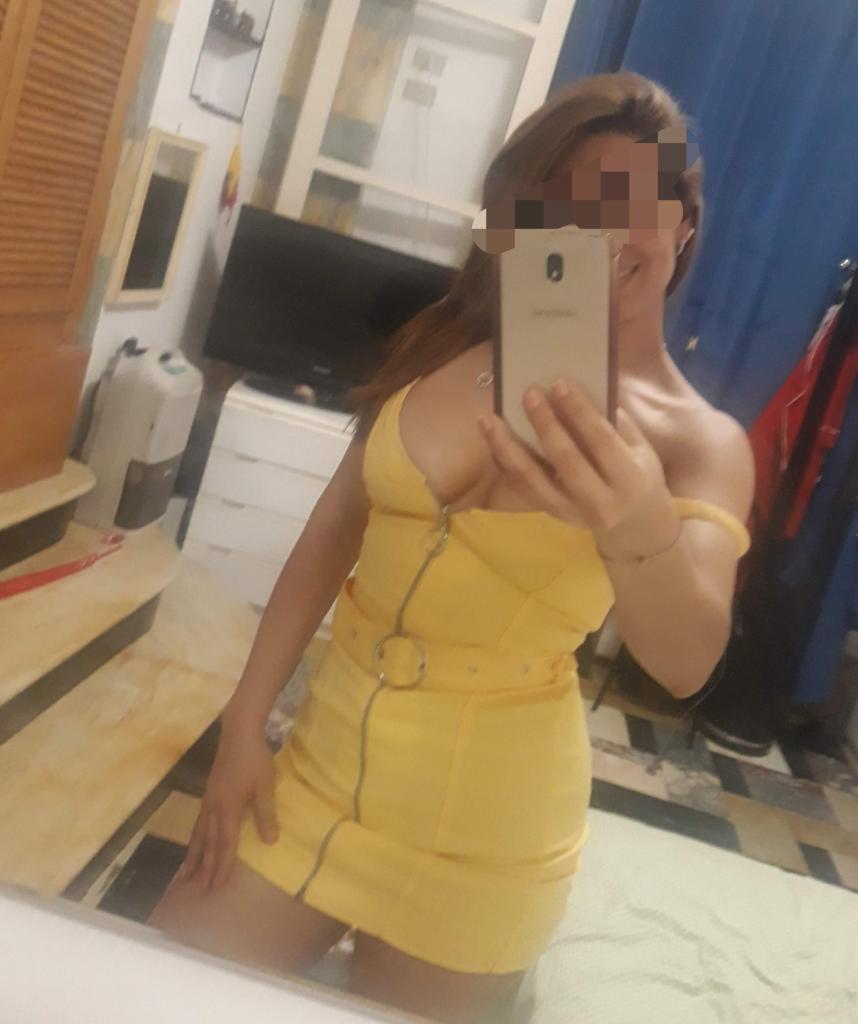 632697804: Chica busca chico en La Coruña