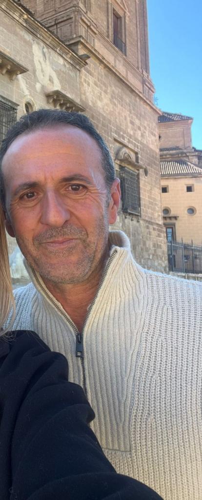 Chico busca chica en Almería: 