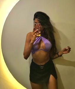 664410571: Chica busca chico en Valencia