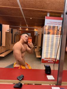 674077657: Chico busca chica en Madrid