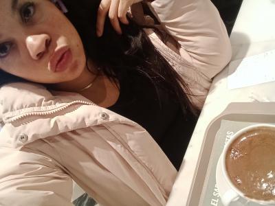 614674471: Chica busca chico en Madrid