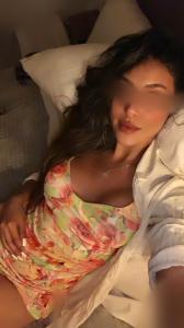 664410571: Chica busca chico en Valencia