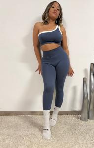 672828344: Chica busca chico en Valencia