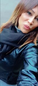 644695082: Chica busca chico en La Coruña