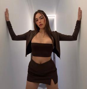 632106918: Chica busca chico en Huelva