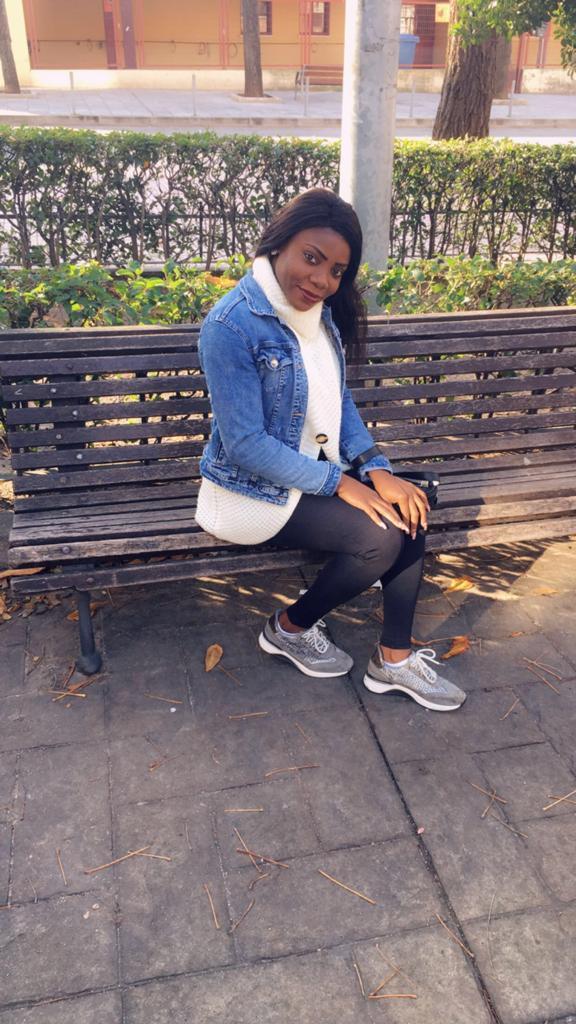 Chica busca chico en Cádiz: 