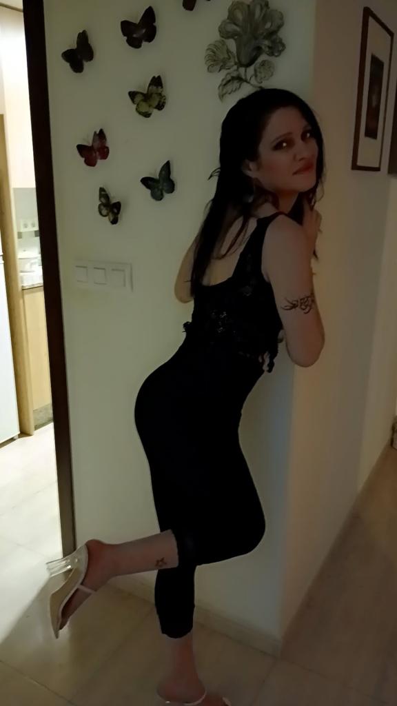 672557591: Chica busca chico en Murcia