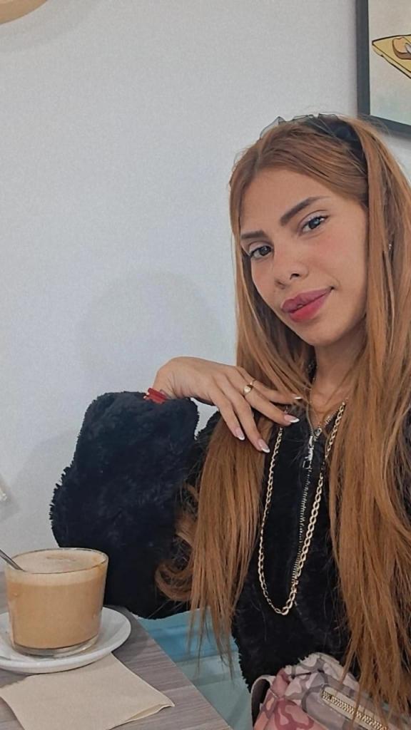 642086764: Chica busca chico en La Coruña