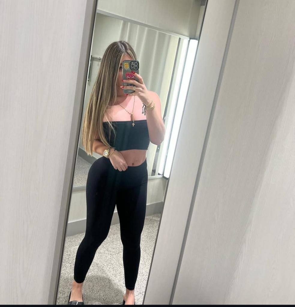 603241922: Chica busca chico en La Coruña