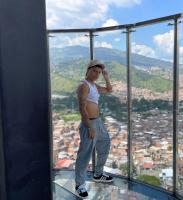 614867084: Chico busca chica en Ibiza