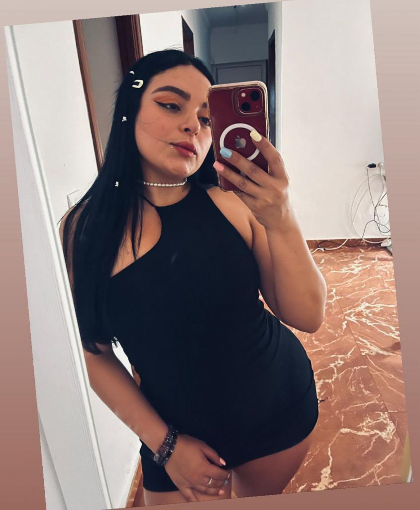 Chica busca chico en Cádiz: 