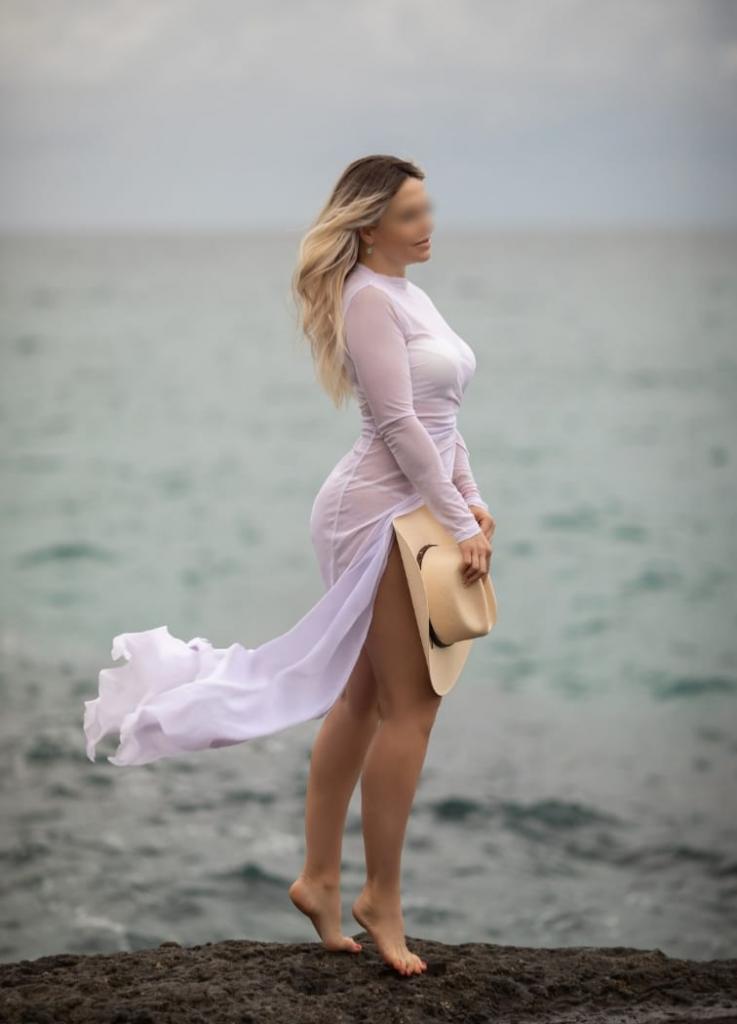 Chica busca chico en Almería: 