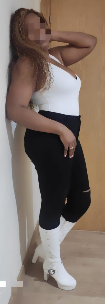 611318865: Chica busca chico en Asturias