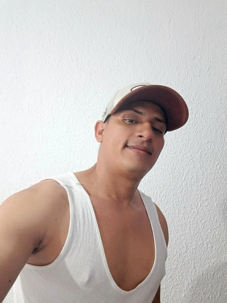 Chico busca chica en Sevilla: 