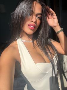 631773753: Chica busca chico en Madrid