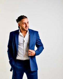 645964130: Chico busca chica en Valencia