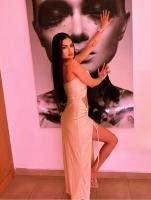 697756213: Chica busca chico en Madrid