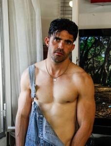 Chico busca chica en León: 