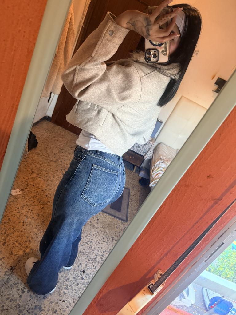 Chica busca chico en Huelva: 