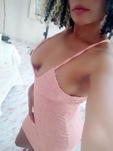 632234746: Chica busca chico en Sevilla