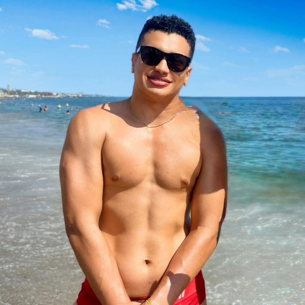 641802735: Chico busca chica en Málaga