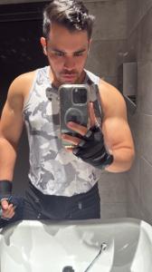 653264996: Chico busca chica en Granada