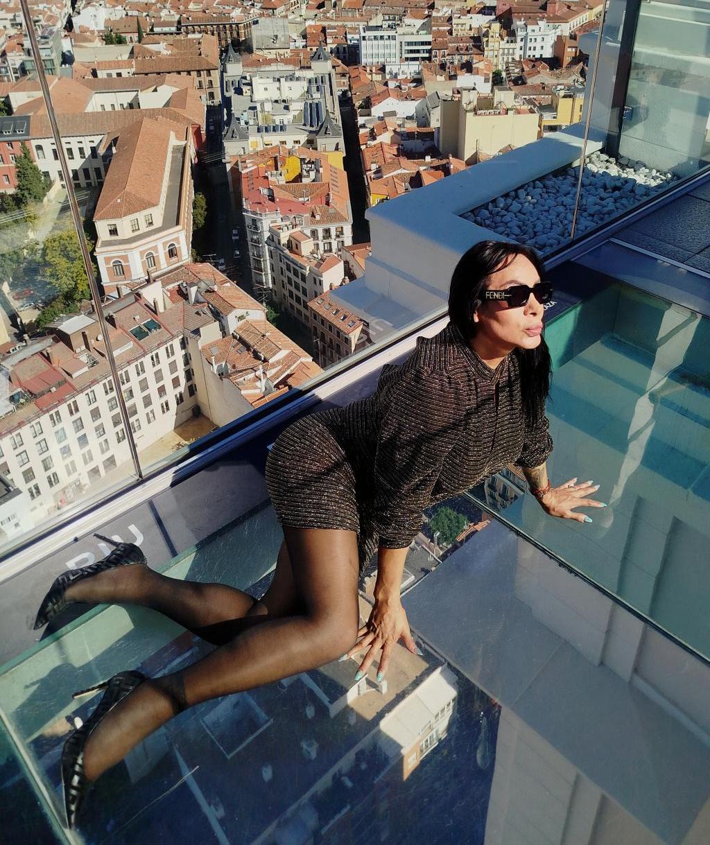 654243095: Travesti en Madrid