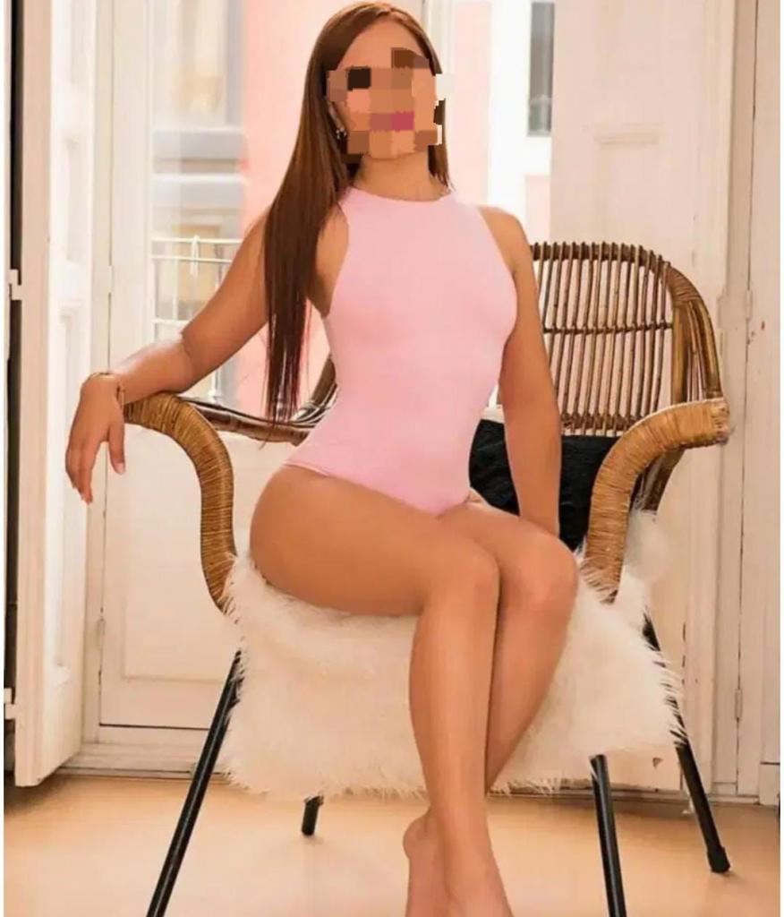 622356973: Chica busca chico en Ibiza