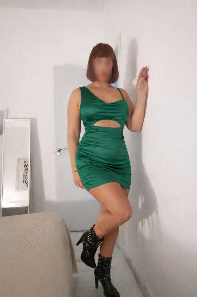 Chica busca chico en Granada: 