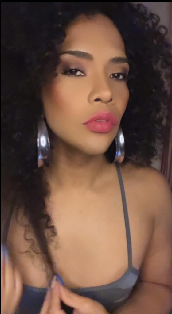 695862724: Transexual en Sevilla