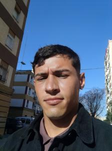 621042936: Chico busca chica en Sevilla