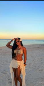 677670501: Chica busca chico en Cádiz