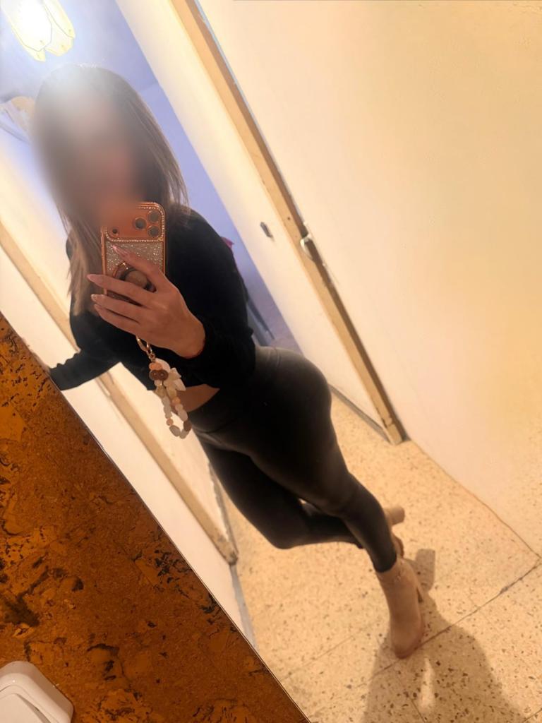 666895916: Chica busca chico en Barcelona