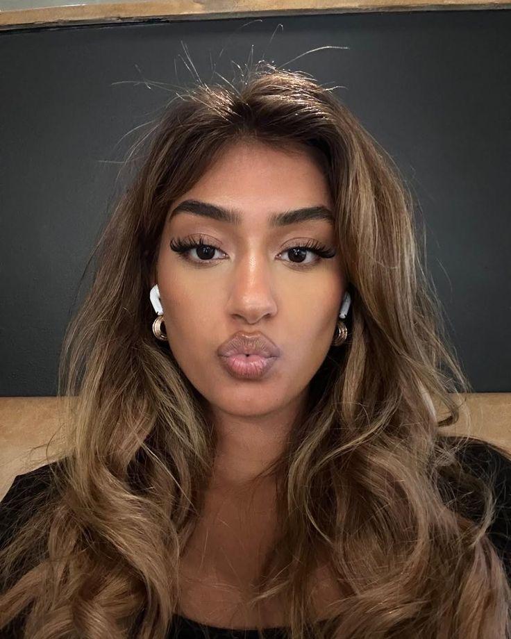 Chica busca chico en Tenerife: 