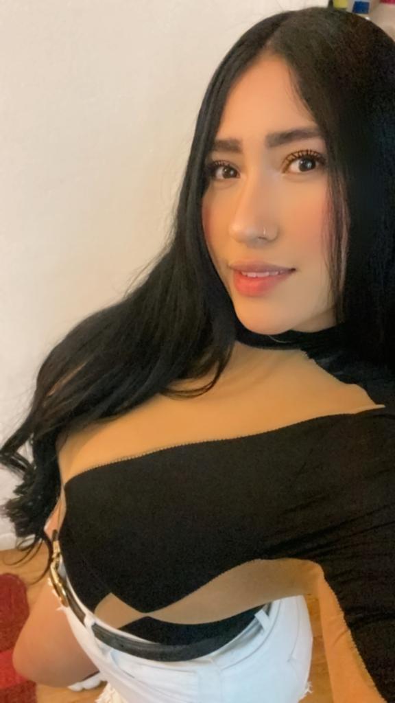 Chica busca chico en Cádiz: 