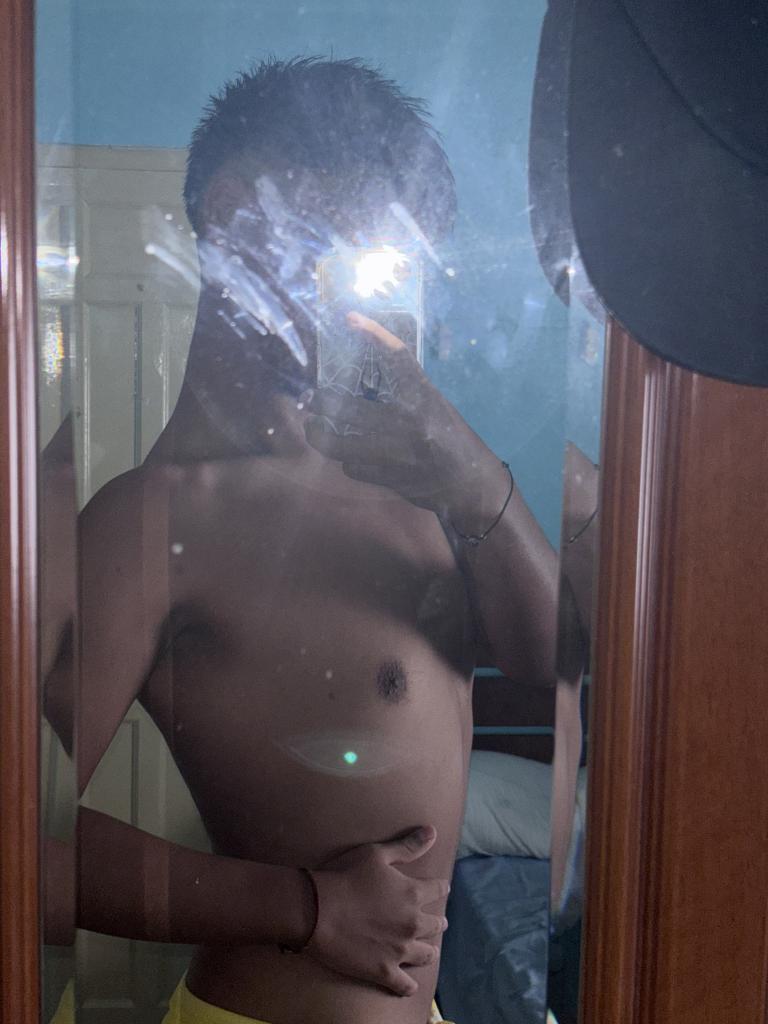 Chico busca chica en Málaga: 