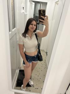 613427393: Chica busca chico en Ibiza