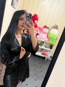 610730665: Chica busca chico en Barcelona