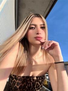 600012423: Chica busca chico en Gerona