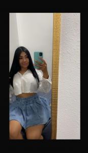 613496426: Chica busca chico en Barcelona