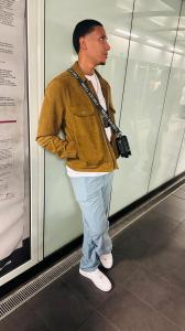 613966445: Chico busca chica en Alicante