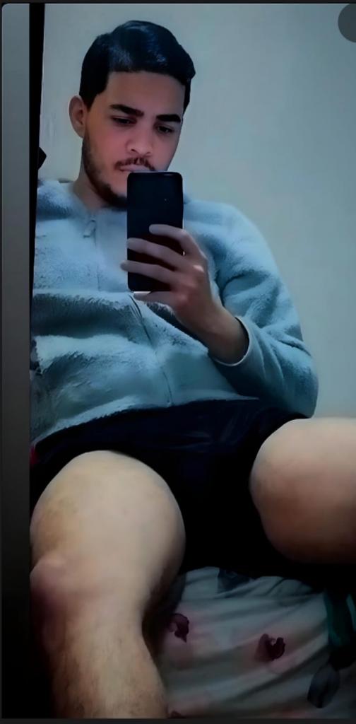 Chico busca chica en Orense: 