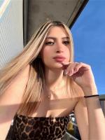 600012423: Chica busca chico en Gerona